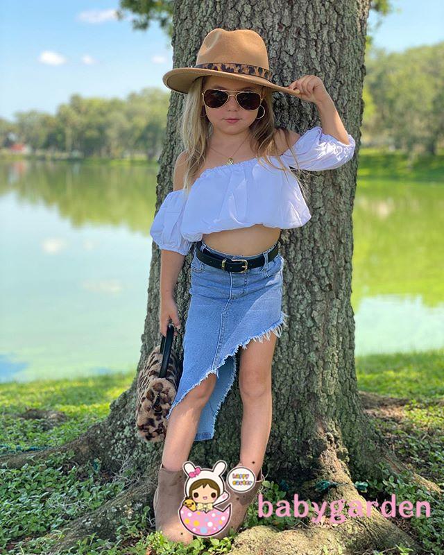 Áo Trễ Vai Ngắn Tay + Chân Váy Viền Ren Hợp Thời Trang Cho Bé Gái