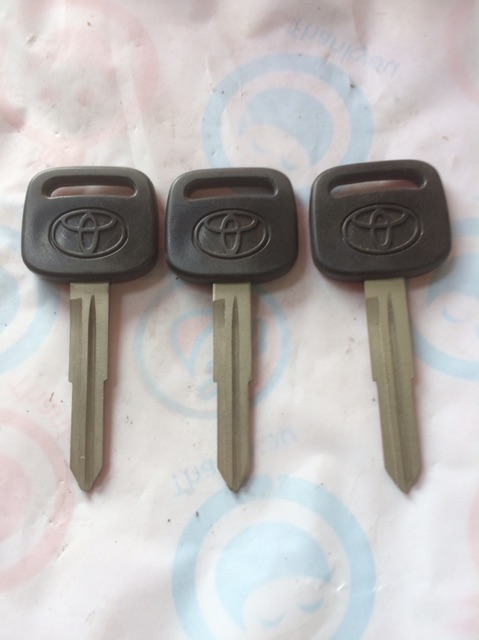 Combo 3 phôi chìa khoá Ô.tô ( rảnh phải )