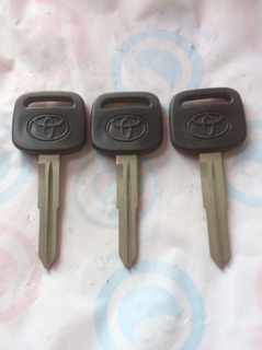 Combo 3 phôi chìa khoá Ô.tô ( rảnh phải )