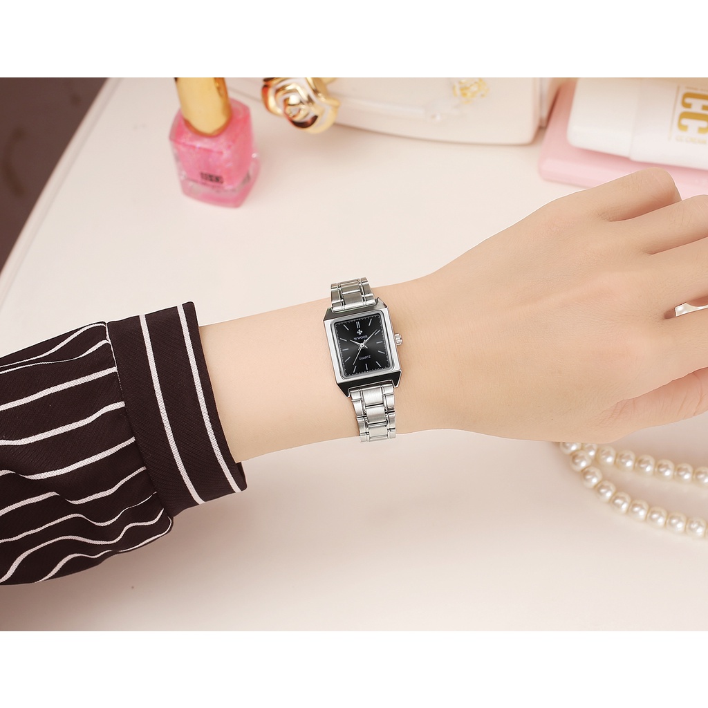 Đồng Hồ Quartz Chống Thấm Nước Wwoor 8850