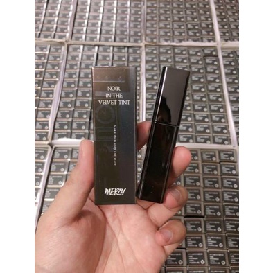 Son Kem Lì, Mịn Mượt Như Nhung Merzy Noir In The Velvet Tint 4g