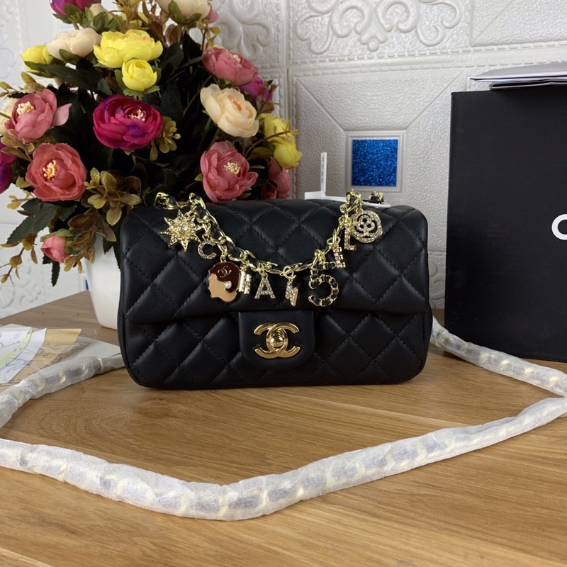 Túi xách Chanel màu đen size 20cm (có sẵn)