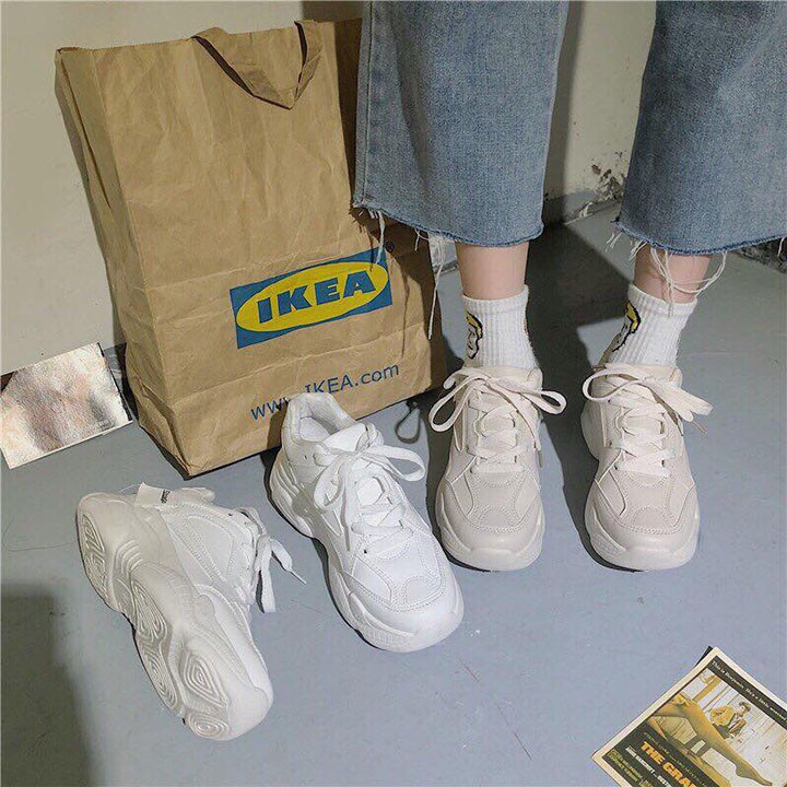 Giày Sneaker nữ giản dị
