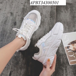Giày thể thao nữ cá tính