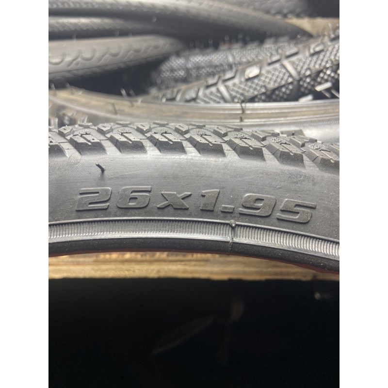 Vỏ xe đạp 26x1.95 DRC