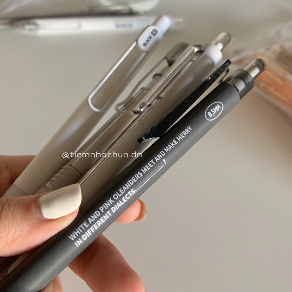 BÚT GEL ĐEN DOMI CAO CẤP MÀU PASTEL NGÒI 0.5mm (ảnh thật) - Tiệm nhà Chun