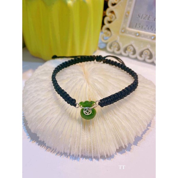 Kẹp nơ móc túi tiền bạc ta làm vòng tay