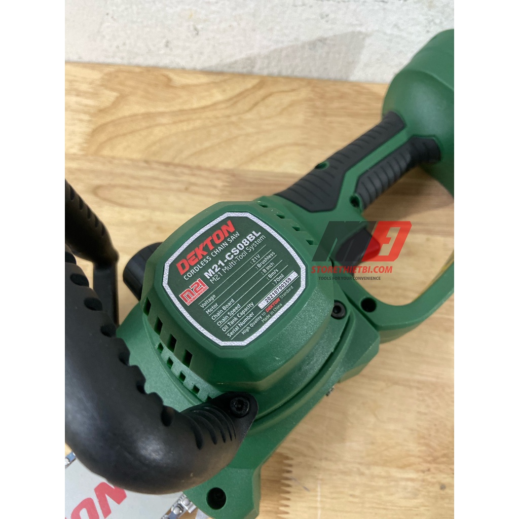 Máy cưa xích dùng pin 21V Dekton Tặng thêm 1 xích  M21-CS08BL