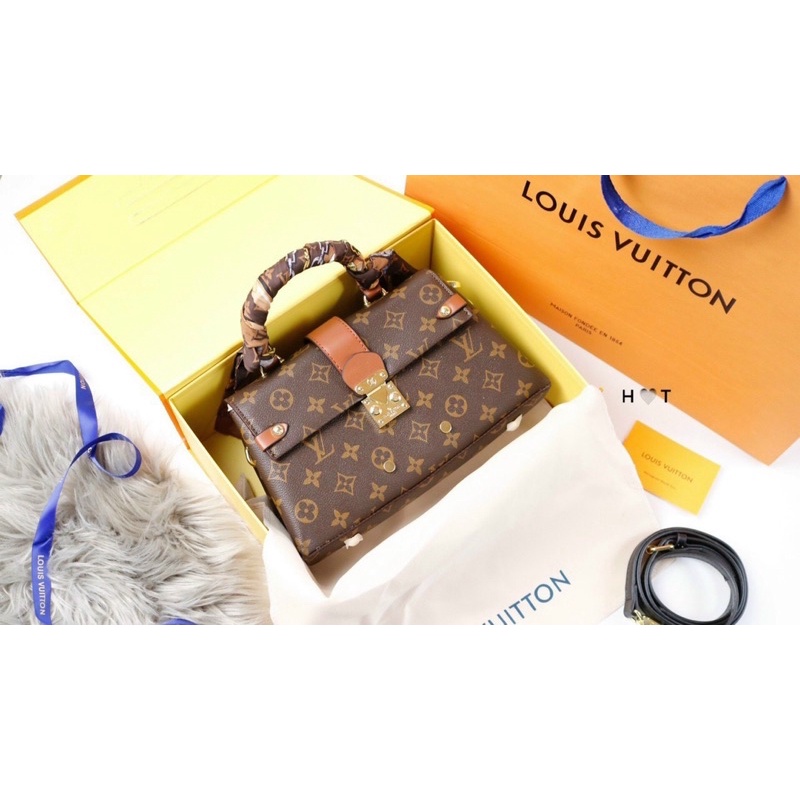 túi công sở lờ v size 23 cm hàng cao cấp full bocx nguyên siu ( video ảnh thật )