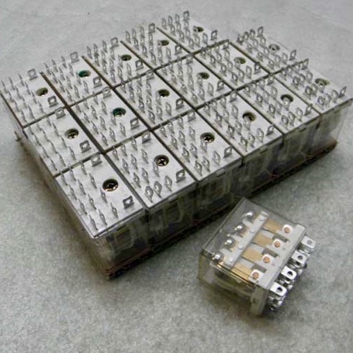 Relay Rơ le trung gian SUNGHO SHR-LY4SN - Chính Hãng 14 chân dẹt ngang to, có đèn