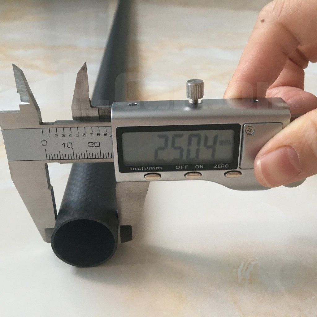 Ống Carbon 3K rỗng dài 1 mét đường kính ngoài 25mm, đường kính trong 23mm