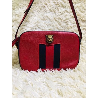 túi xách G..G đỏ size 22, da cừu, độ mới 96%, full hiệu, cod check được a!