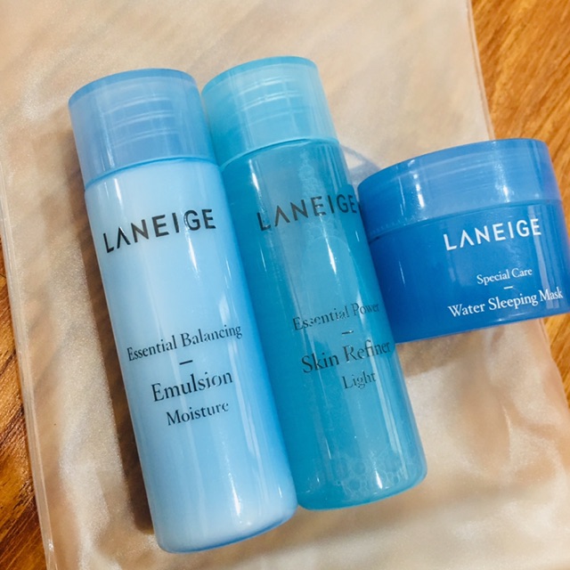 Set 3 món dưỡng cấp ẩm Laneige Travel kit