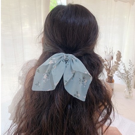 Cột tóc hoa Butterfly scrunchie