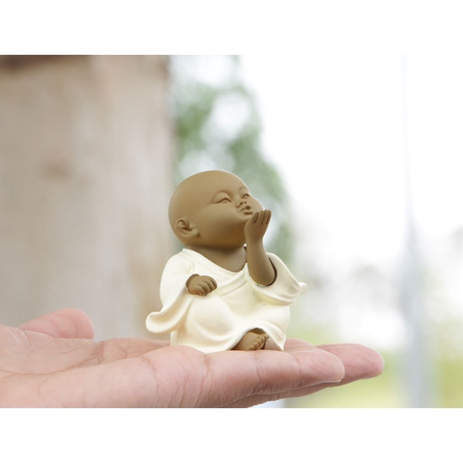 Tượng chú tiểu hồn nhiên bình an siêu dễ thương