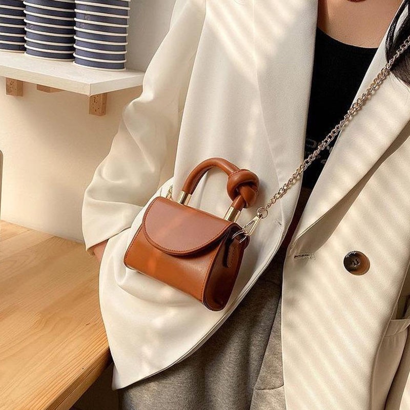 Túi Xách Đeo Vai Hình Vuông Cỡ Nhỏ Phối Dây Đeo Sợi Xích Thời Trang Cho Nữ