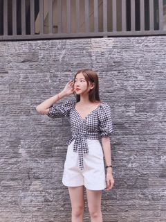 Áo croptop caro đắp chéo cột nơ
