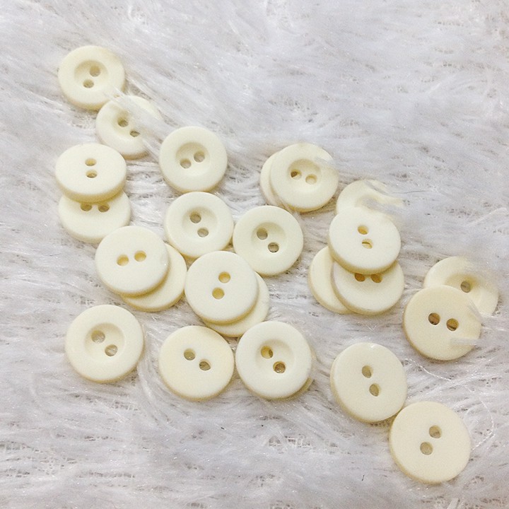 Nút áo nhựa tròn truyền thống trang trí scrapbook cúc khuy sơ mi