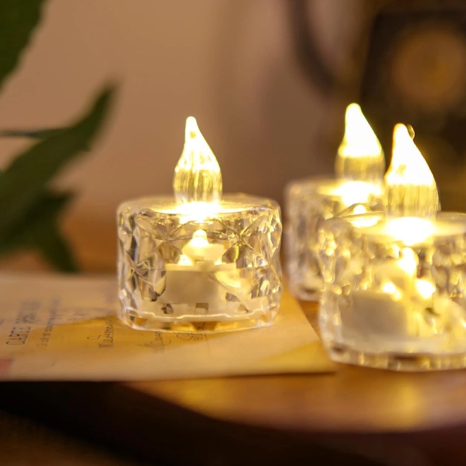 Nến Khúc Xạ Nhí Hoa Hồng