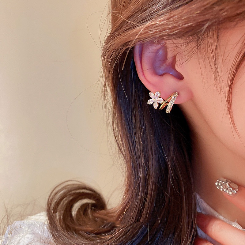Bông Tai Mạ Bạc 925 Hình Kim Cương Sang Trọng Cho Nữ