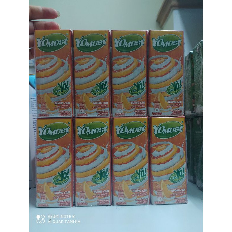Lốc 4 hộp sữa Yomost 180ml