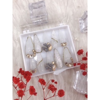 Nail box, móng up thiết kế sơn trắng ánh trai