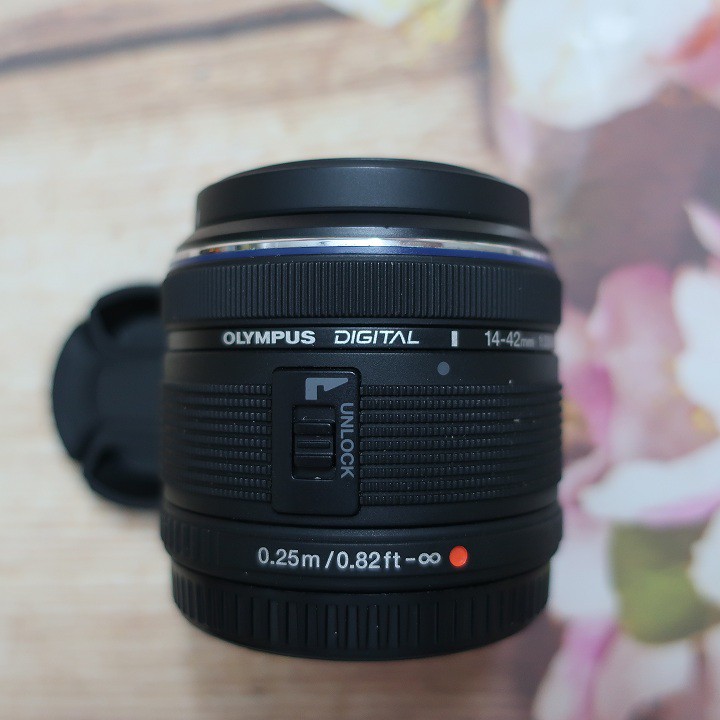 Ống kính Olympus M'zuiko 14-42 f3.5-5.6 II R ngàm M43 cho các dòng máy ảnh Olympus và Pana