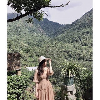 Váy maxi trễ vai bánh bèo