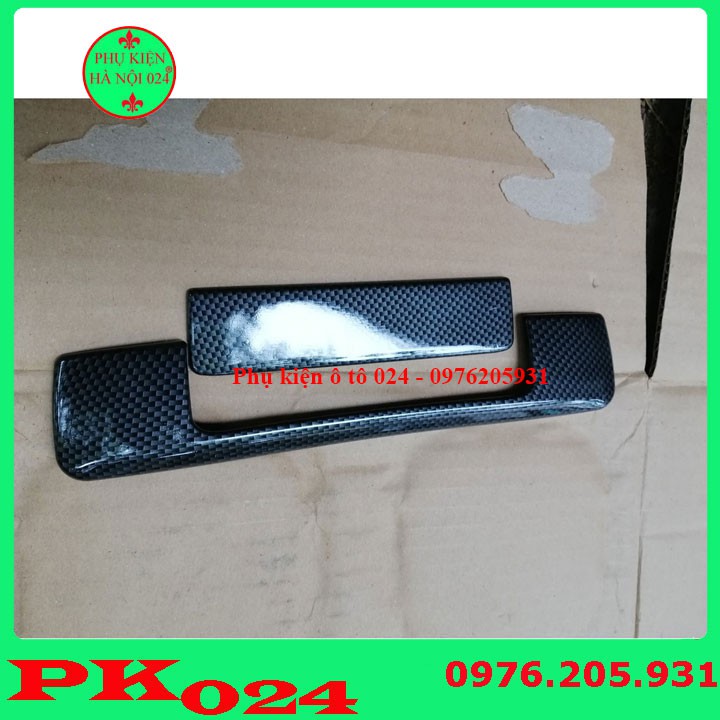 [Ranger 2016-2020] Ốp Tay Mở Cốp Ô Tô Ranger 2016-2020 Vân Cacbon 5 Chi Tiết Không Chìa Khóa