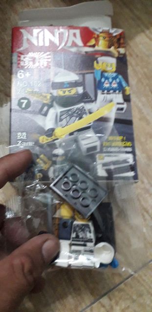 Lắp ráp 1 hộp LegoNinjago 2 trong 1 ms102