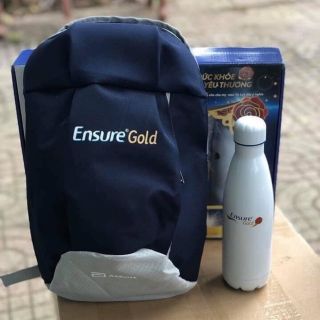Balo thể thao và bình giữ nhiệt 550ml ensure