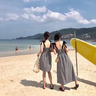 Váy kẻ đôi bạn thân
