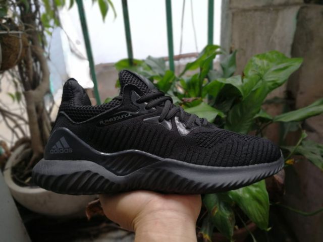 [HẠ GIÁ] [Fullbox] Giầy alphabounce full đen nam . `