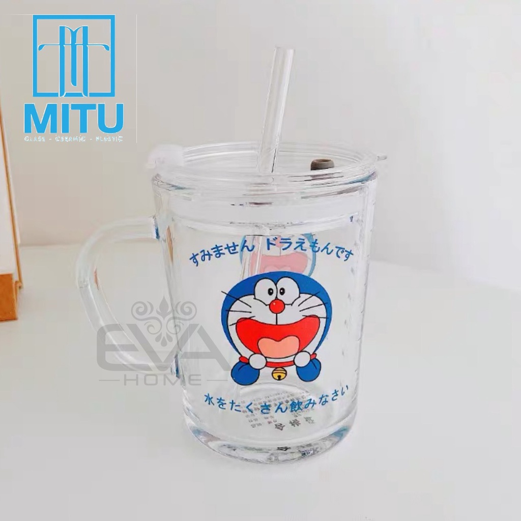 Ly Quai Thuỷ Tinh Có Vạch Chia 350 Ml Pha Sữa Hình Mèo Máy Doremon Kèm Nắp Đậy Ống Hút Silicone Cute Cao Cấp SP585