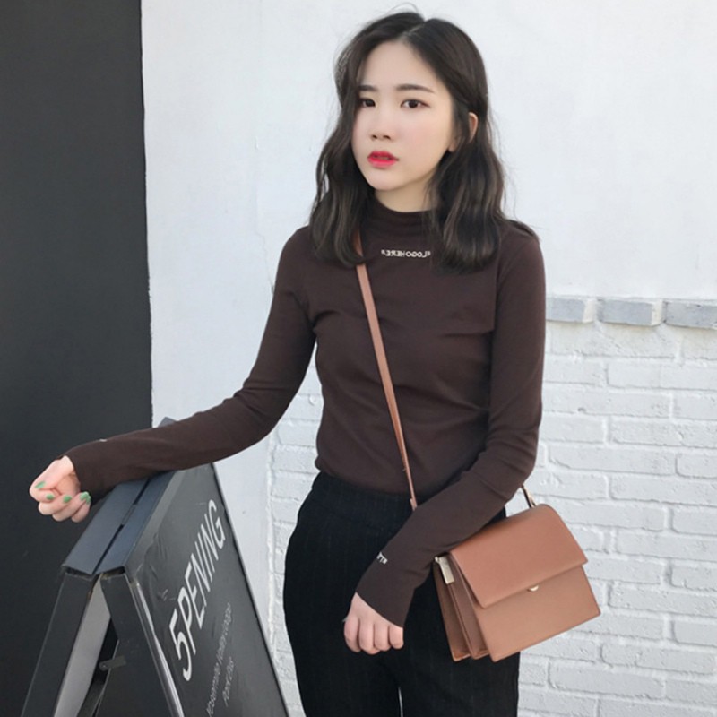 Áo thun nữ cổ tròn dài tay thêu chữ B