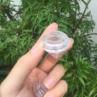 Hủ đựng son dưỡng