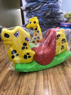 hươu bập bênh cho bé