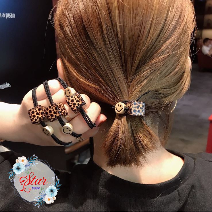 Dây buộc tóc hình mặt cười phối Ô vuông da báo C05