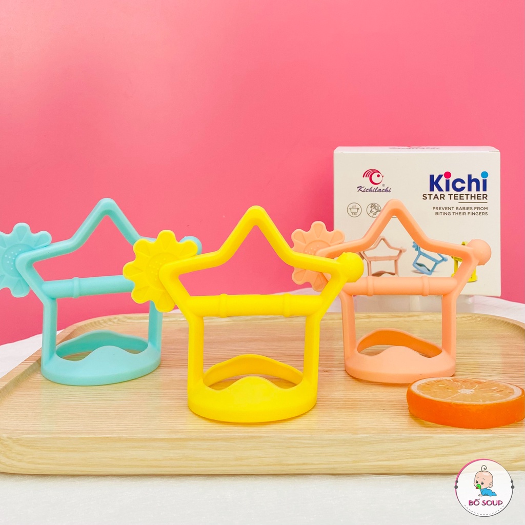 Gặm nướu cho bé Kichilachi hình ngôi sao, chất liệu 100% Silicon, có quai cầm chống rơi, cho bé 3 tháng trở lên