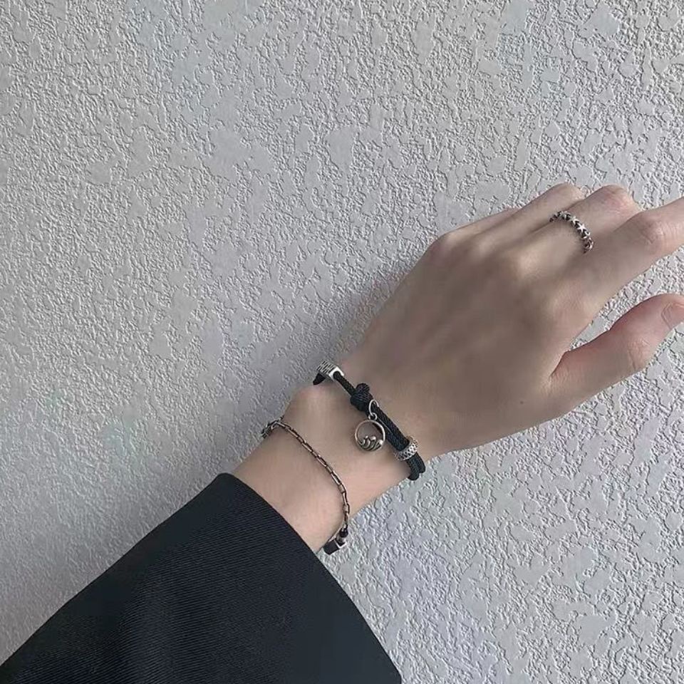 1 Cặp Vòng Tay Dây Bện Mặt Hình Ngọn Núi Và Đại Dương Từ Tính