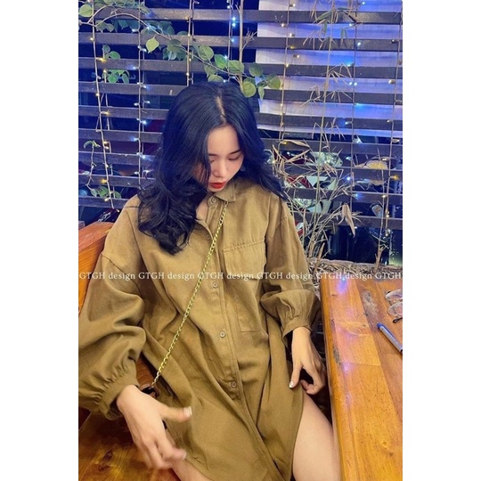 Sơ mi nâu nhung tăm túi ngực dáng thụng rộng