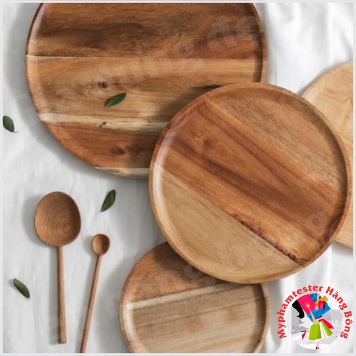 Khay gỗ tròn bày thức ăn