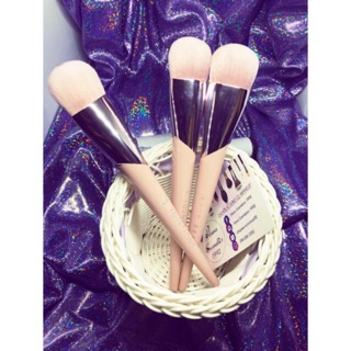 Cọ nền fenty beauty 110