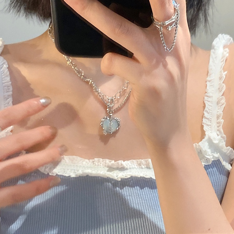 Dây Chuyền Mặt Trái Tim Đính Đá Zircon Sang Trọng