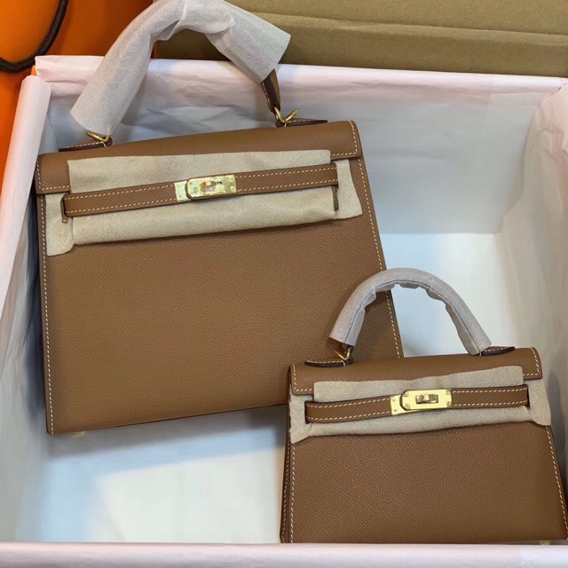 𝐓𝐮́𝐢 𝐇𝐌 𝐊𝐞𝐥𝐥𝐲  𝐬𝐢𝐞̂𝐮 𝐜𝐚̂́𝐩