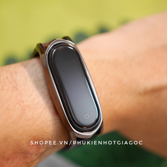 (Sẵn hàng VN) (Mijobs) Dây đeo kim loại mắt V-Type mới nhất cho Mi band 5/ Dây đeo cá tính cho Miband 5/4/ 3