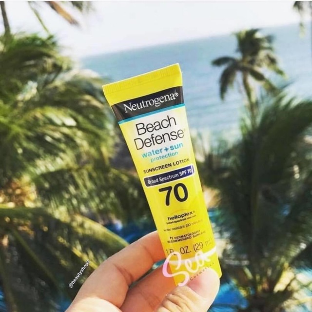 Kem chống nắng NEUTORGENA BEACH Defense SPF 70+
