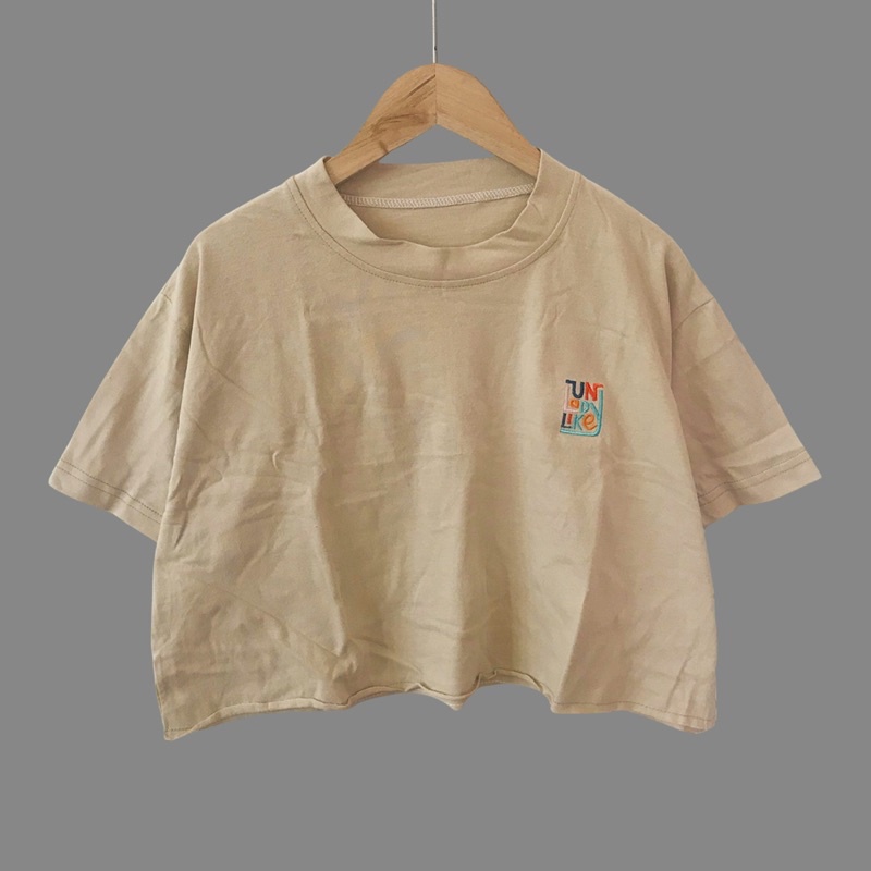 Áo croptop cotton trắng thêu