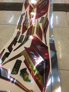 Tem rời Winner X đỏ đen