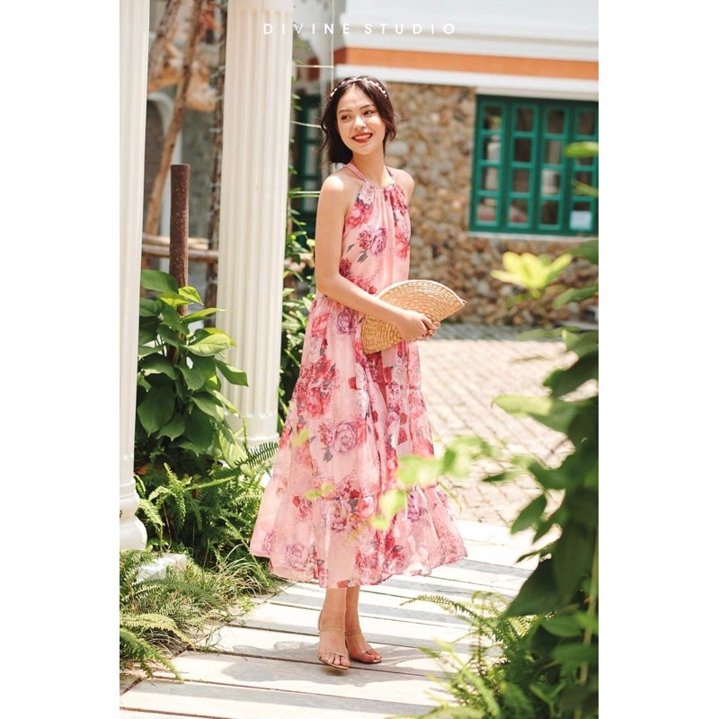 Thanh lý váy hoa cổ yếm Divine Studio đi biển